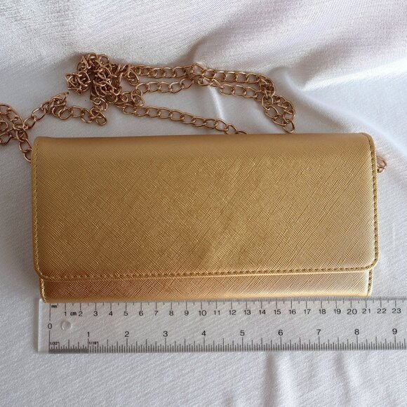 Faux Leather Bifold Cross Body Clutch Wallet - Gold - Picture 5 of 11